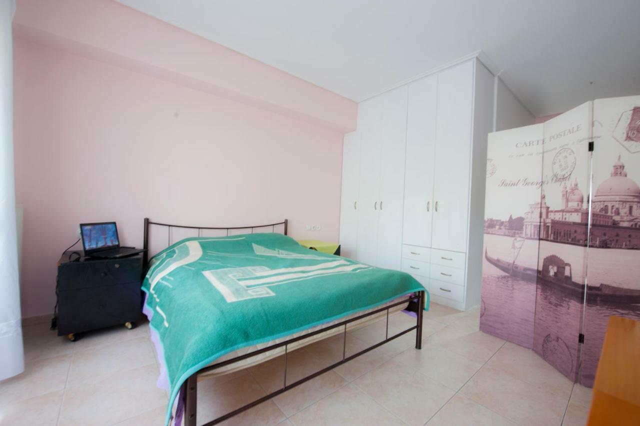 Elias Appartment Volos Eksteriør billede